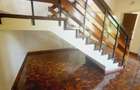 4 Bed Townhouse with En Suite at Lavington - 8