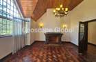 5 Bed House with En Suite in Runda - 18