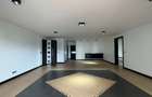 3 Bed Apartment with En Suite in Riverside - 9