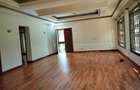 5 Bed Townhouse with Garden at Easy Access To Peponi Road - 15