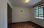 4 Bed House with En Suite in Lavington - 5