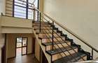 5 Bed Townhouse with En Suite at Lavington - 4