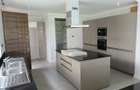 3 Bed Townhouse with En Suite at Five Star Paradise - 4