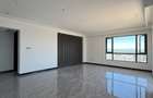 4 Bed Apartment with En Suite in Valley Arcade - 1