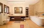 5 Bed Villa with En Suite at Kabarsiran Road - 16