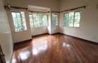 5 Bed Townhouse with En Suite in Rosslyn - 15