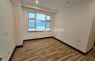 3 Bed Apartment with En Suite in Parklands - 13