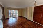 5 Bed Townhouse with En Suite at Lavington - 18