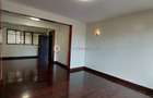5 Bed Townhouse with En Suite in Lavington - 11