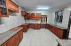 5 Bed House with En Suite in Lavington - 8