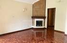 6 Bed Townhouse with En Suite at Lavington - 2