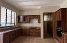 4 Bed Townhouse with En Suite in General Mathenge - 9