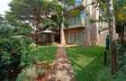 5 Bed Townhouse with En Suite at Lavington Green - 1