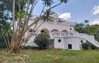 5 Bed House with En Suite in Nyari - 18