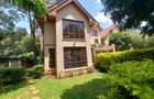 5 Bed Townhouse with En Suite at Lavington - 17