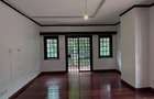 4 Bed Townhouse with En Suite at Riverside Drive - 16