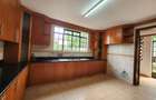 5 Bed Townhouse with En Suite at Lavington - 10