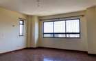 3 Bed Apartment with En Suite in Kilimani - 11