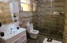 Serviced 3 Bed Apartment with En Suite in Riverside - 10