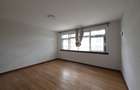 5 Bed Townhouse with En Suite in Spring Valley - 8