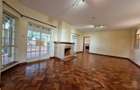 5 Bed House with En Suite at Rosslyn - 4