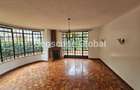 5 Bed House with En Suite in Lavington - 4
