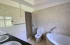 5 Bed Townhouse with En Suite in Runda - 12