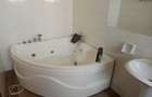 Serviced 3 Bed Apartment with En Suite at Dennis Pritt - 13