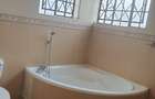 2 Bed Apartment with En Suite in Riverside - 5