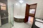 5 Bed Townhouse with En Suite in Lavington - 4