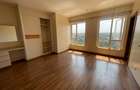 4 Bed Apartment with En Suite in Parklands - 4