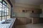 5 Bed House with En Suite in Lavington - 8
