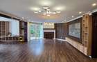 5 Bed House with En Suite in Runda - 19