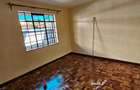 4 Bed Townhouse with En Suite at Lavington - 8