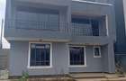 5 Bed House with En Suite in Garden Estate - 1