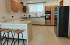 Furnished 3 Bed Apartment with En Suite in Spring Valley - 2