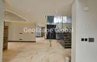 5 Bed House with En Suite in Nyari - 13