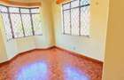 5 Bed Townhouse with En Suite at Convent Drive - 10