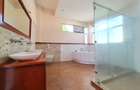 5 Bed Townhouse with En Suite at Karen - 19
