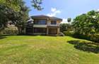 4 Bed Townhouse with En Suite in Ridgeways - 1