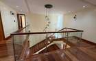 5 Bed House with En Suite at Rosslyn - 15