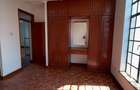 4 Bed Townhouse with En Suite at Lavington Mall - 14