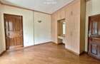 4 Bed Townhouse with En Suite at Westlands - 13