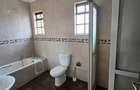 3 Bed Apartment with En Suite in Riverside - 11