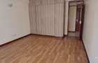 3 Bed Apartment with En Suite in Parklands - 11