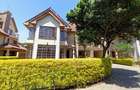 5 Bed Townhouse with En Suite in Lavington - 1