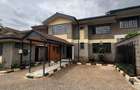 4 Bed Townhouse with En Suite in Lavington - 1