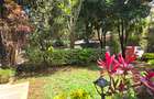 6 Bed Townhouse with En Suite in Lavington - 2