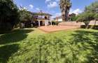4 Bed House with En Suite at Mountain View - 6