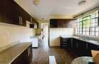 4 Bed Townhouse with En Suite at Lavington - 16